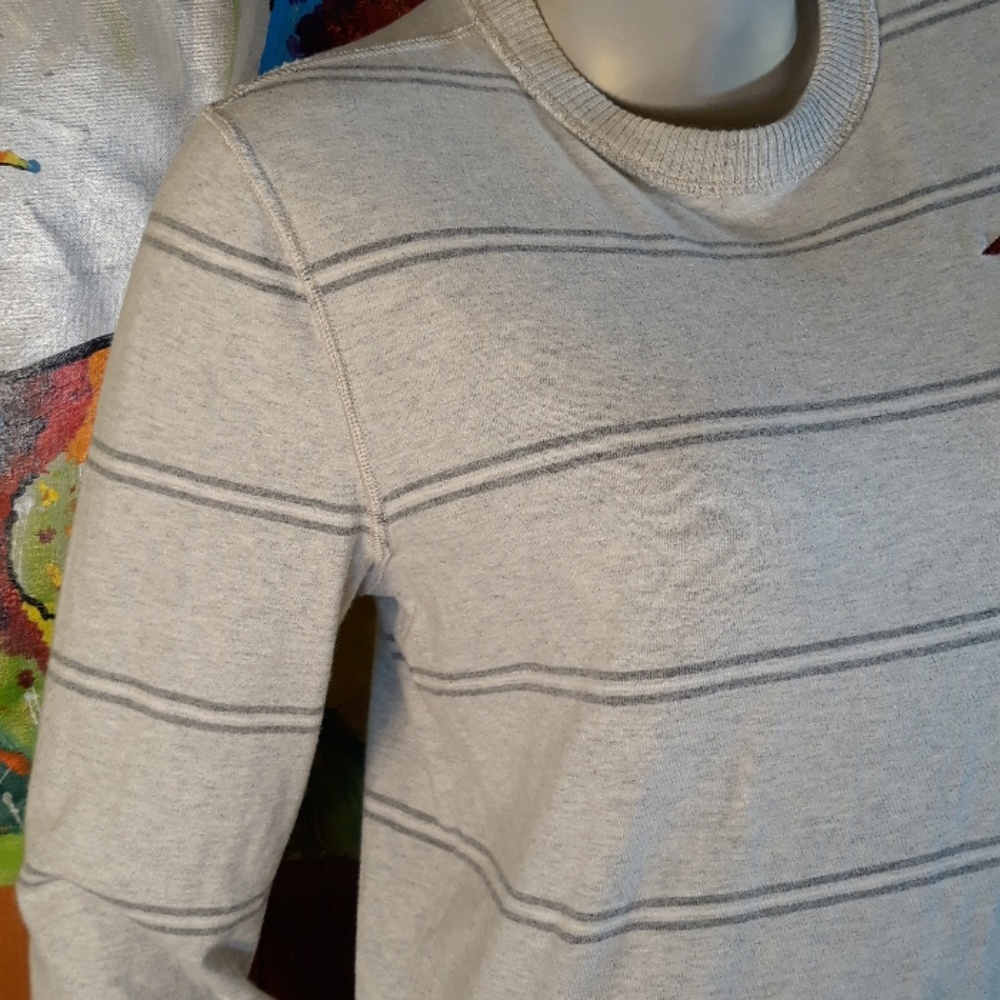 Hollister Top - Picture 2 of 5